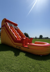 E06369A3 5555 44C6 B5E1 159940FA27BB 1759486504 18ft yellow marble